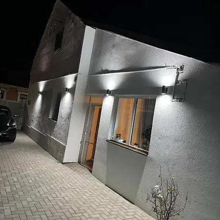 Casa Elena, *
